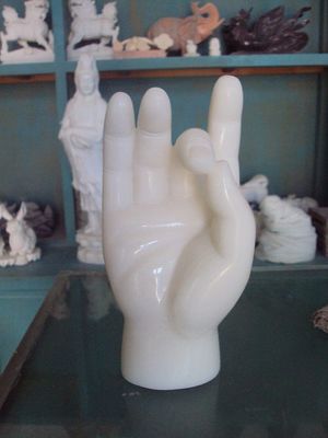 供应大量新款佛手石雕工艺品 石雕佛像 四川汉白玉
